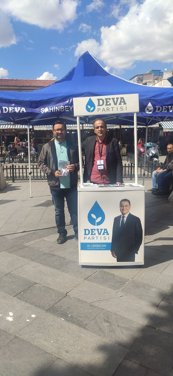 Balıklı meydanındayiz <a href="/alikarakan27/">Ali Karakan</a> <a href="/alibabacan/">Ali Babacan</a> <a href="/sahinbeyedeva/">Deva Partisi Şahinbey</a> <a href="/Taner030614/">Taner YILMAZ</a> <a href="/GaziantepDeva/">Gazişehir</a> <a href="/gazianteptedeva/">Gaziantep Deva Partisi İl Başkanlığı</a> <a href="/devapartisi/">DEVA Partisi</a> <a href="/barisbayhn/">Barış Bayhan</a> <a href="/filizagzibagli/">filiz</a> <a href="/avertugrulkaya/">Ertuğrul Kaya</a> <a href="/mehmetbzkrt_/">Mehmet Bozkurt</a> <a href="/mehmetbudak20/">Av.Mehmet Budak</a> <a href="/merdogan27/">Mehmet Erdoğan</a>