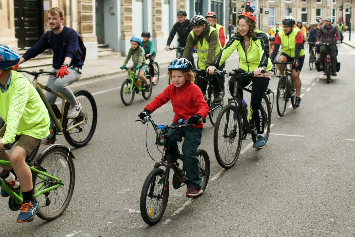 What will I do as a Darley councillor? 🌳 Make our streets cleaner & safer through - 🚲 Enable more walking, wheeling & cycling 🛑 Look into 20mph speed limits on residential roads 🚗 Expand community car sharing to ease parking problems ➡️ darleygreens.org.uk