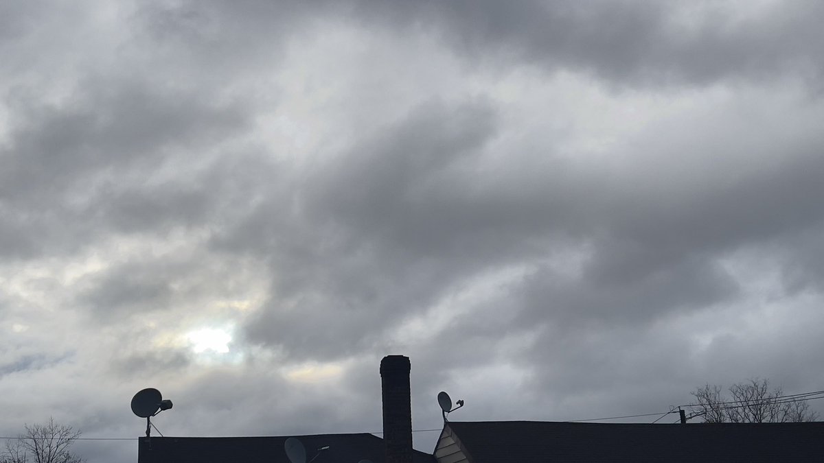 CatskillLife's tweet photo. Cloudy morning, Catskill Mountains on May 1, 2023! Feel like 32F
#Huntermountain #WindhamMountain #Windhamny #windham12496 #Greenecountyny #upstateny #sunrise #Weather #ニューヨーク #sunrise #sunrisesunset #Catskillmountains #日の出 @CatskillLife #Catskills #misty @mssnewyork https://t.co/LV9t0XSsZq