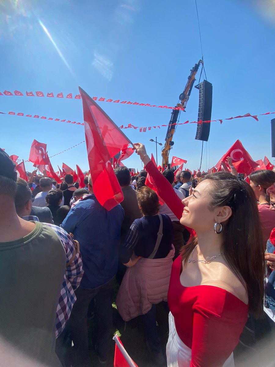 Biz Atatürk gençleriyiz!