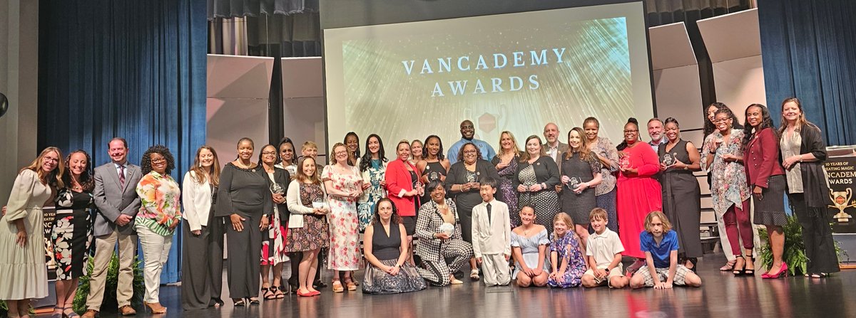 I’m honored to receive Instructional Transformer Award from @FCSVanguard district-wide technology team! We are 300+ innovative, school-based, Educators, mentoring, guiding, supporting colleagues and student growth in interactive technology. @FCS_FAVE @FCShumanities  @FLAGeorgia