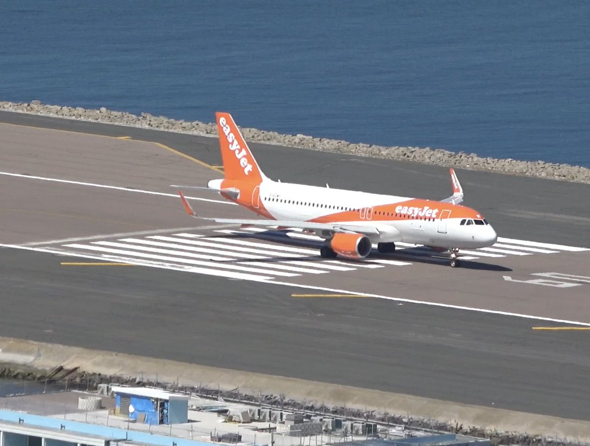 G-EZWY departing from runway 09 at Gibraltar
@easyJet 
#GibraltarAirport
#FlyGibraltar
#GibraltarRunway
#Aviation
#Planespotting
#EasyJet
#FlyEasyJet
#PlaneLovers
#AviationPhotography
#AirplaneMode
#AirlineTravel
#AviationDaily
#GibraltarTravel
#GibraltarRunwayViews
#AirbusA320
