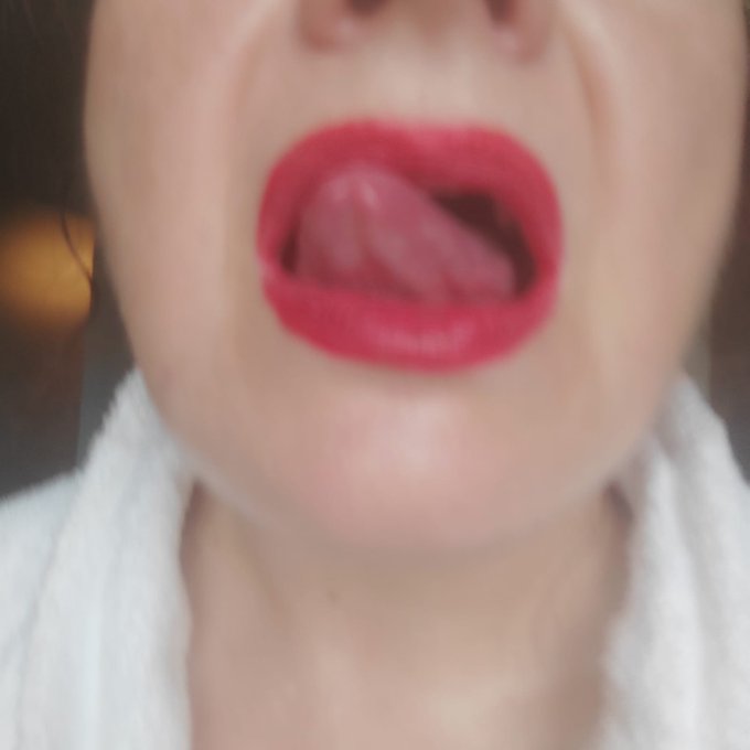 Ti stai perdendo il meglio🐷 corri adesso sul mio OF🤍💙 e sblocca tutti i contenuti esclusivi senza censura<a href="/tag/follow"class="tags"><span>#follow</span></a><a href="/tag/foryou"class="tags"><span>#foryou</span></a><a href="/tag/twitter"class="tags"><span>#twitter</span></a><a href="/tag/social"class="tags"><span>#social</span></a><a href="/tag/seguimi"class="tags"><span>#seguimi</span></a><a href="/tag/fo"class="tags"><span>#fo</span></a>