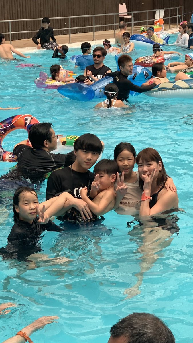 Hawaiians🌺🌴
Family time👌