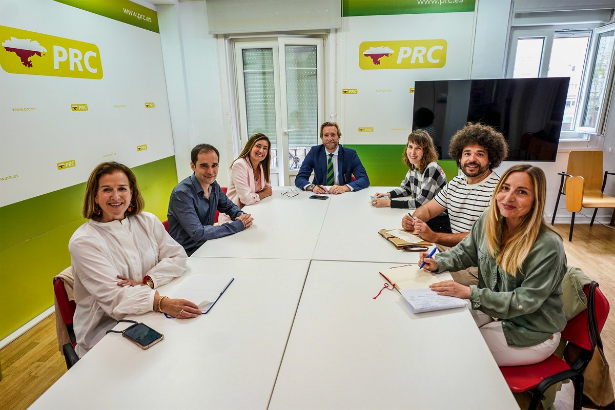 PinaFelipe_'s tweet photo. 🎥 Potenciaremos el proyecto #SantanderParticipa, impulsado por la PACCA, para dar voz a todos los santanderinos y acercar el mundo del cine a todos los barrios de la ciudad. https://t.co/yZlvyyOFOQ