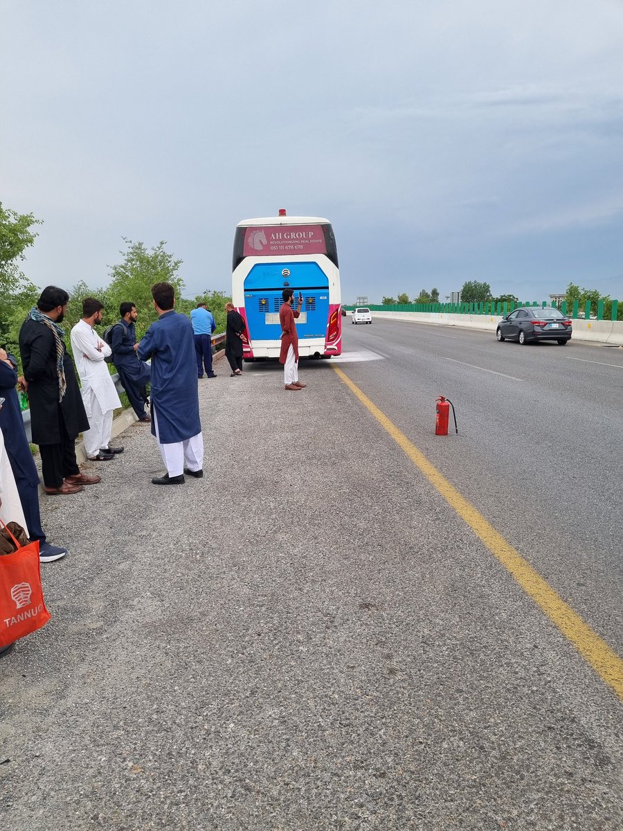 Ume Hani tweet media