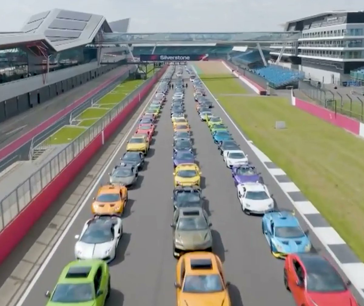 Hundreds of #Lamborghini cars take to Silverstone track to smash record  itv.com/news/anglia/20…
