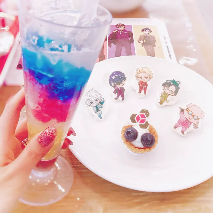 #ドズル社スイパラコラボ 初日行って参りました! どれも美味しかったです モナカは別の器で持ってきてくれて、自分で並べるスタイルでした
