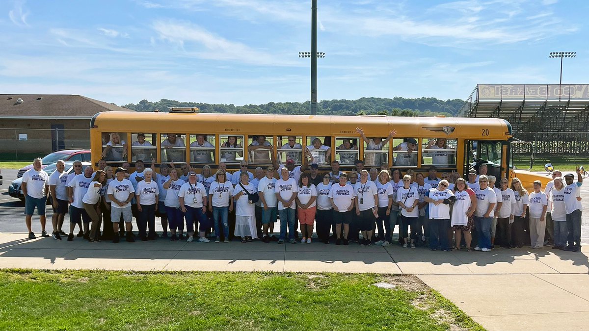 Happy #SchoolBusDriverAppreciationDay! 🚌👏 Thank you to all the hardworking Jackson Local drivers who keep our kids safe and make sure they get to school on time every day. Your dedication and commitment does not go unnoticed! #ThankYou #PolarBearPride  🙌