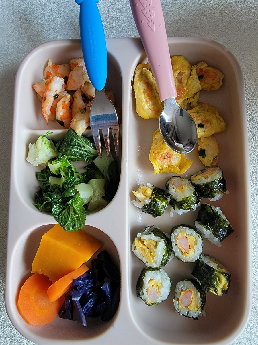 ChefMiew's tweet photo. I realized something.
When my kid doesn't finish his food, I worry that he's not eating enough.
When my kid finished his food, I worry that we didn't make enough food for him (and ergo, he's not eating enough).
#learnacceptance https://t.co/UcBk7C5Qzy