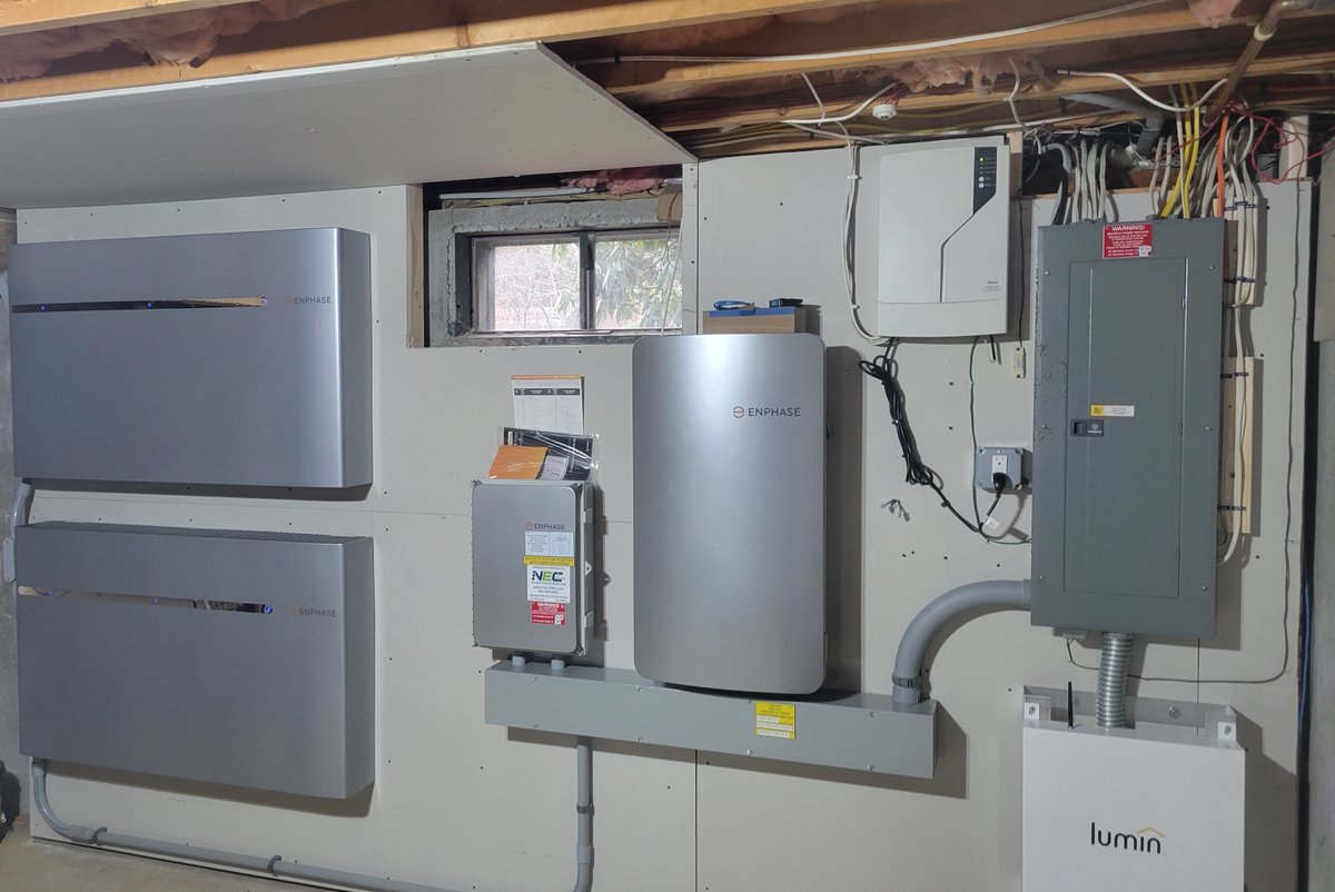 Check out this week's featured project, installed by <a href="/solar_nec/">NEC Solar</a>!
U.S. Renewable Solutions Sales Team: Rich Cannata and Eric Ledbetter
*
*
#solar #projectspotlight #gosolar #cleanenergy