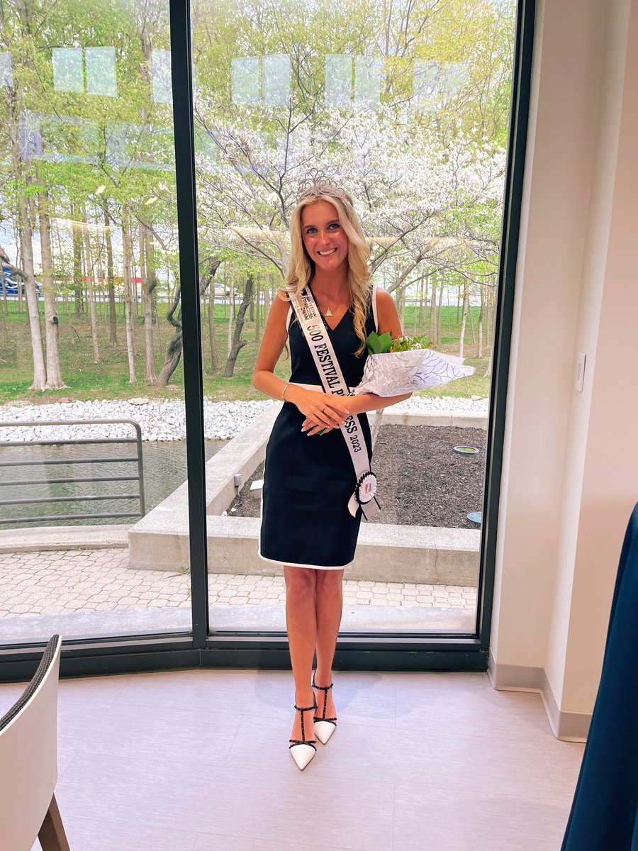 PrincessIndy500's tweet photo. It's finally our favorite month... Mayโจ Elaina Connell is taking over our Instagram story today! Elaina is a sophomore @FranklinCollege majoring in biomedical sciences with a pre-veterinary track๐พ Follow along on Instagram! ๐๏ธ #princessprogram https://t.co/wt70CtBEyt