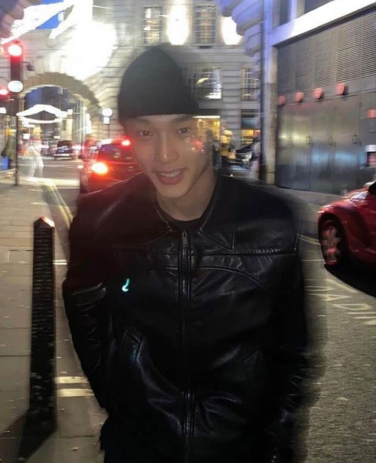 feitan. (@cqabars) on Twitter photo 