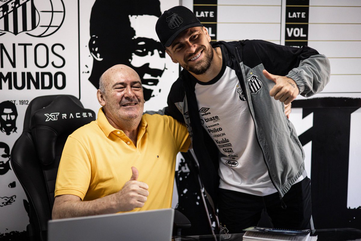 Lucas Lima é do Santos FC por mais 2 anos.

Aqui no CT Rei Pelé, acabamos de prorrogar o contrato com o jogador até abril de 2025. Boa sorte e que ele ajude o Peixe a garantir grandes resultados.

Viva o Santos!