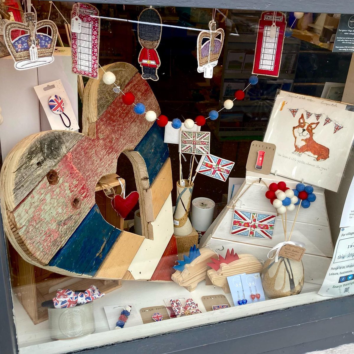 Coronation window done! So many gorgeous handmade souvenirs, decorations and mementos. Do you think King Charles would approve?
#coronation #coronationwindow #coronationsouvenir #kingcharles #makeitbritish #madeinyorkshire #yorkshiremakers #shopindie #Ingleton