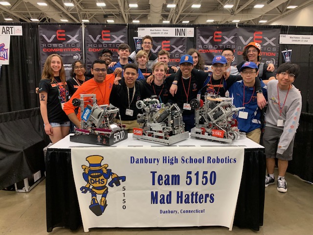 MrDPrincipalDHS's tweet photo. Congratulations to our 5150 Robotics Team on their accomplishments at the VEX Robotics Championships!!!  Shout out to Team 5150D for winning the Arts Division and placing in the world's top 20 high school teams!!  #HatterPride https://t.co/uxbEMMpRrn
