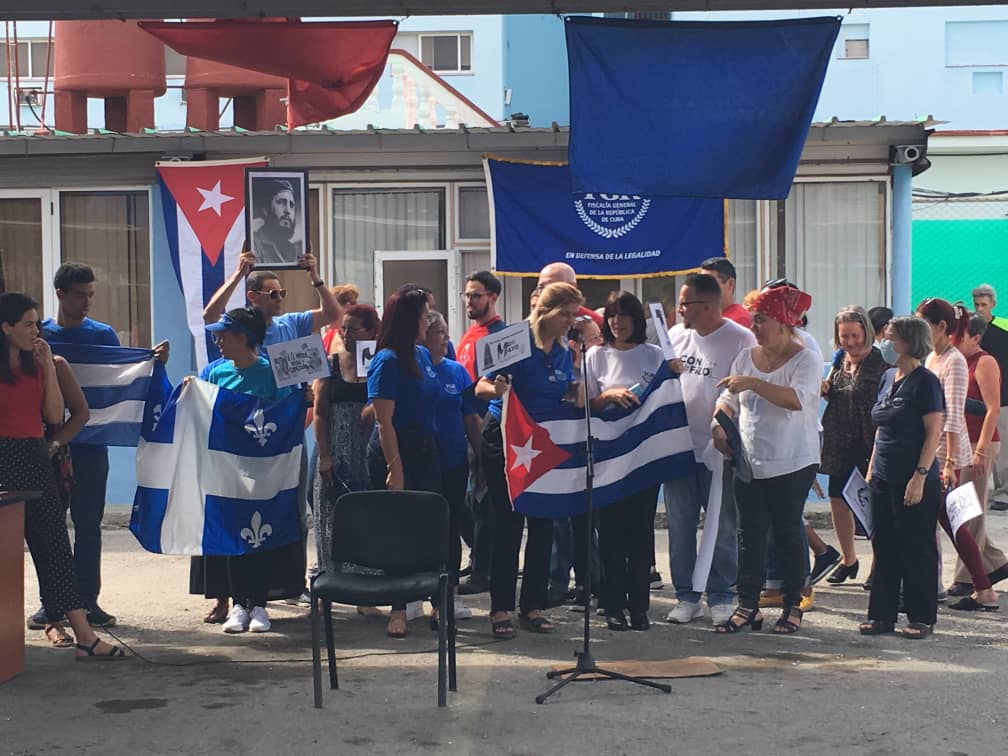 #1Mayo y estamos de fiesta proletaria desde la #FiscalíaCubana...

La #FGREn50Aniversario con fidelidad, compromiso, júbilo y alegría celebra el Día Internacional de los Trabajadores. 

#ALaPatriaManosYCorazón Viva el Primero de Mayo!!!!

La Fiscalía Aquí!!!!