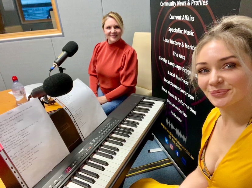 Bonneer (@therealbonneer) on Twitter photo A big thank you to <a href="/keithmcloughlin/">Keith McLoughlin</a> and <a href="/DublinSouthFM/">Dublin South FM</a> for having us on the show last night. I nearly choked on a Fishermanโs Friend at the beginning, yet we still had a hoot ๐ช๐ป๐ต๐ฌโ๐ Listen back below ๐๐ผ m.mixcloud.com/keithmcl/bonneโฆ #livemusic #Radio #Irish A big thank you to <a href="/keithmcloughlin/">Keith McLoughlin</a> and <a href="/DublinSouthFM/">Dublin South FM</a> for having us on the show last night. I nearly choked on a Fishermanโs Friend at the beginning, yet we still had a hoot ๐ช๐ป๐ต๐ฌโ๐ Listen back below ๐๐ผ m.mixcloud.com/keithmcl/bonneโฆ #livemusic #Radio #Irish