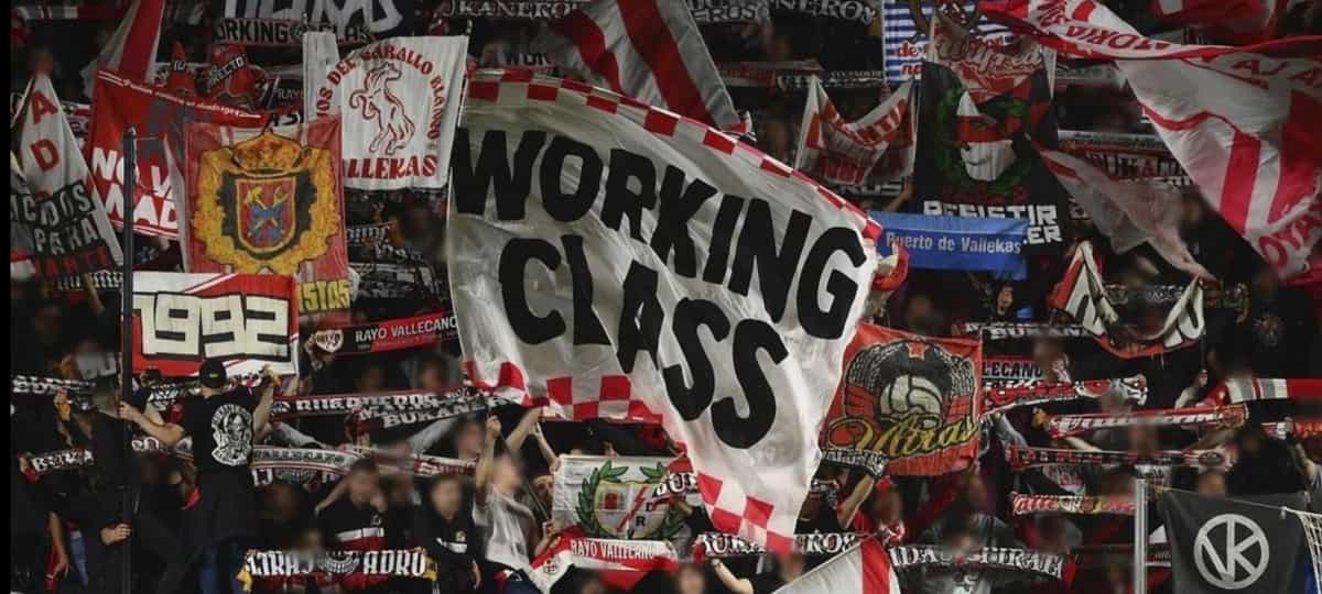 Somos la clase obrera del barrio de Vallekas!!
Viva el #1Mayo
📷 <a href="/bukaneros92/">Bukaneros</a>