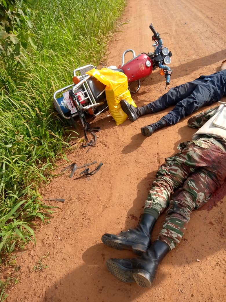 MarkBareta's tweet photo. Information coming from Ambazonia says Ambazonia Forces ambused and inflicted heavy casualties on #Cameroun military terrorists on an outpost near Matouke, Littoral province of Cameroun. At least 5 neutralised on the spot including their commander. This is a new cross border attack.