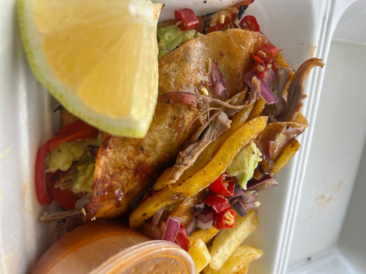 bathabiledlodlo's tweet image. Got to experience my first stall at #CookOutSunday, what a fun experience. 

#TheDlodloServing 
#PrivateCatering