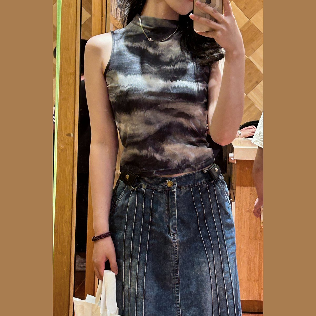 萧潺 on Twitter: 请推友看新衣服