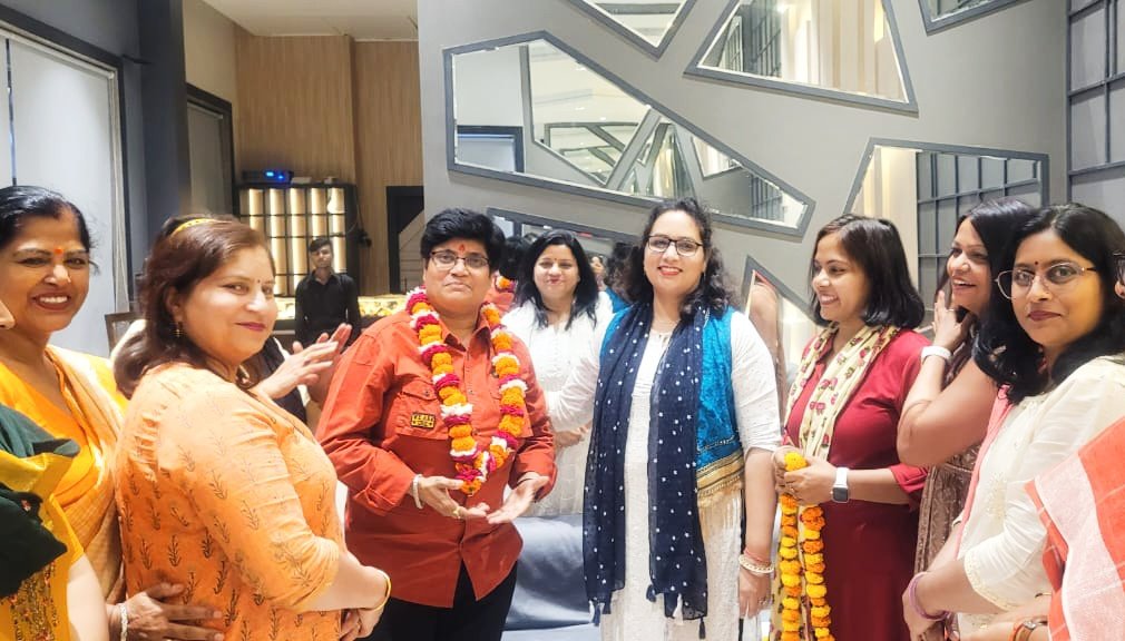 हमारी कर्मठ साथी मंडल अध्यक्ष प्रयागराज अपर्णा वाजपेई जी।