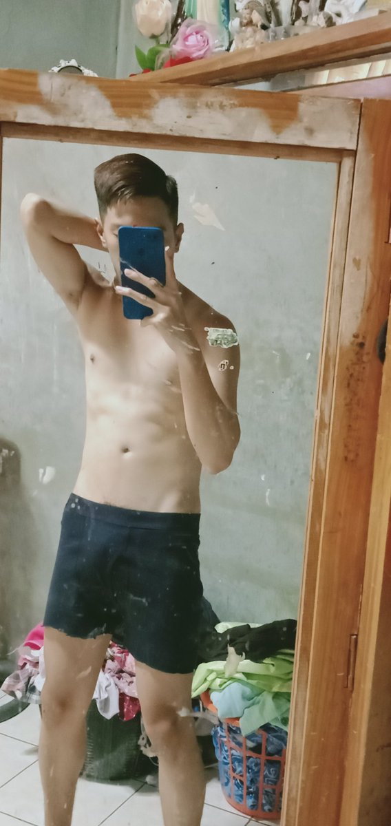 bunsoofficial18's tweet photo. Work out pa more🔥🔥🔥 https://t.co/ENUIjvGdt9