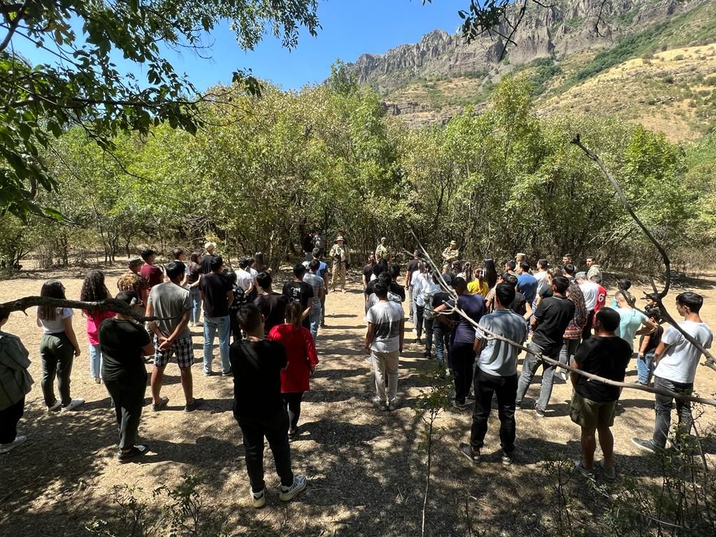 khoustup's tweet image. Chers amis. 
N'hésitez pas à visiter notre site internet et vous joindre à notre activité. Nous avons besoin de votre participation pour poursuivre les projets dans lesquels nous nous sommes engagés. Bientôt vous verrez le terrain de sport terminé par nos amis à Vayq.