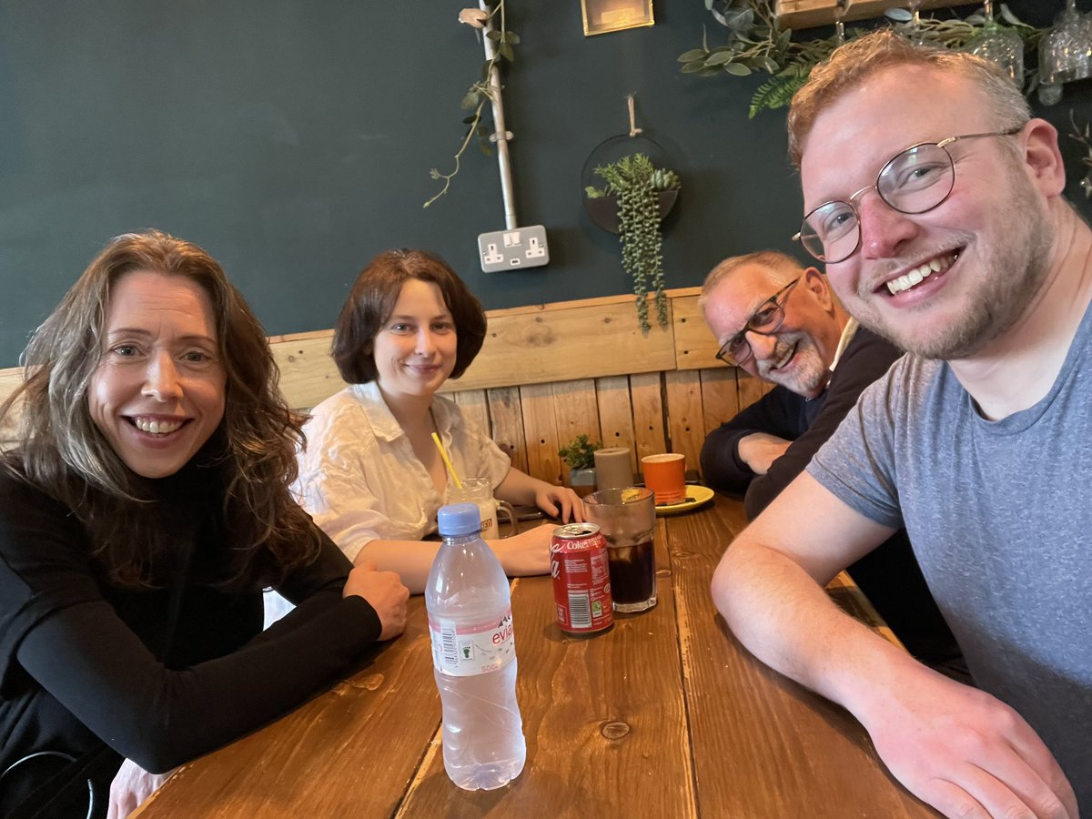ValleyTories's tweet photo. 😍 Quick campaign pitstop at Anna's in #Weir.

✉️ We’re out with Cllr Peter Steen in Greensclough today, working hard for every vote on Thursday. https://t.co/ClnU92PDvv