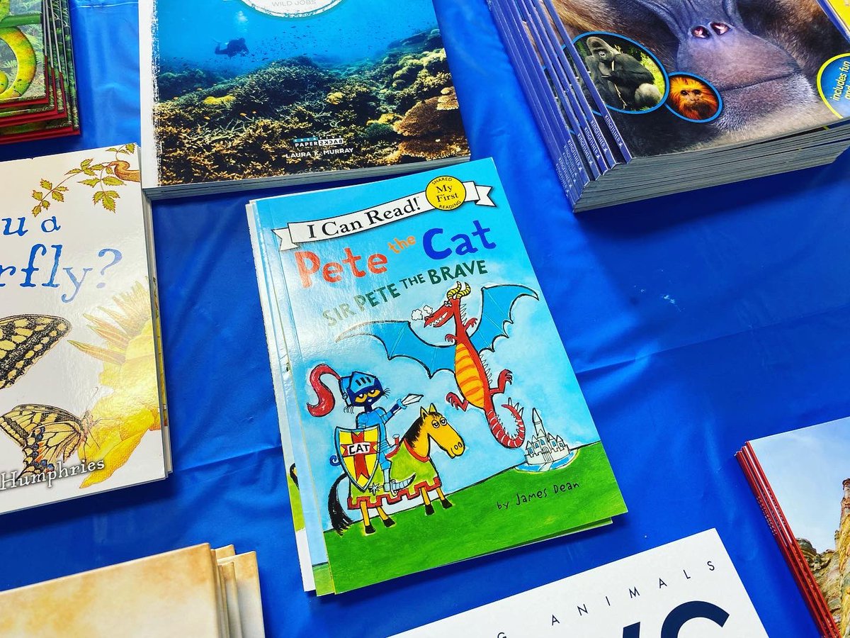 Original6Found's tweet photo. 📚 O6 My First Library Book Fairs start today and run throughout the month! Today we are visiting Buffalo Elementary in #UnionCountySC. I spot books donated through the @SC_DMV Book Drive! Stay tuned! The students will be here soon! #myfirstlibrary #earlychildmatters https://t.co/C8eqkSV2DC