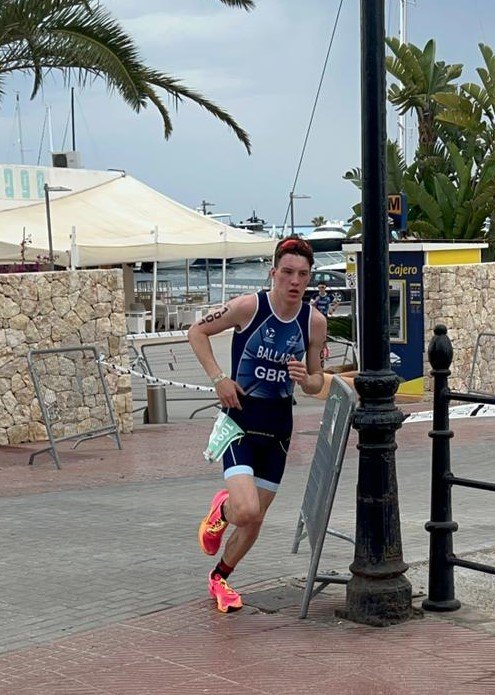 colchester_pe's tweet photo. Amazing performance by Year 11 Arthur in Ibiza on Saturday. Competing in the @worldtriathlon Sprint Duathlon 16-19 age group race, he came off the bike in first and held on to win by 5 seconds... Incredible race.👏 Great stuff Arthur. 🥇🏊‍♂️🚴‍♂️🏃‍♂️ @ColPrepHigh #wellbeing #cognitaway https://t.co/X7ViRPK535