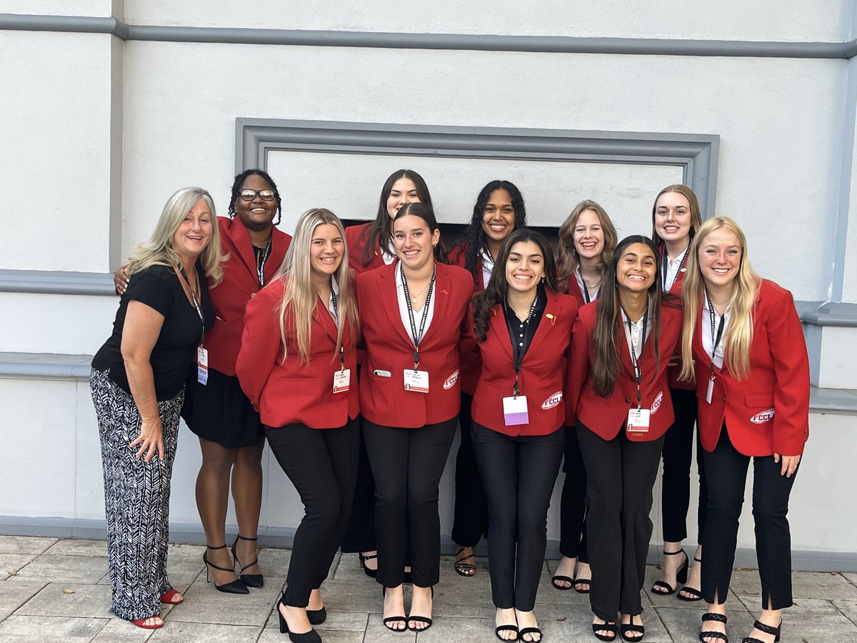 OsceolaCTE's tweet photo. These #CTErriffic students from St. Cloud HS attended the Florida FCCLA State Leadership Conference in Orlando. We had 7 students qualify for the National Leadership Conference that will be held in Denver, Colorado this summer. Congratulations!
#CTEOsceola #SKillUpOscoela https://t.co/AKGK8RA7Qi