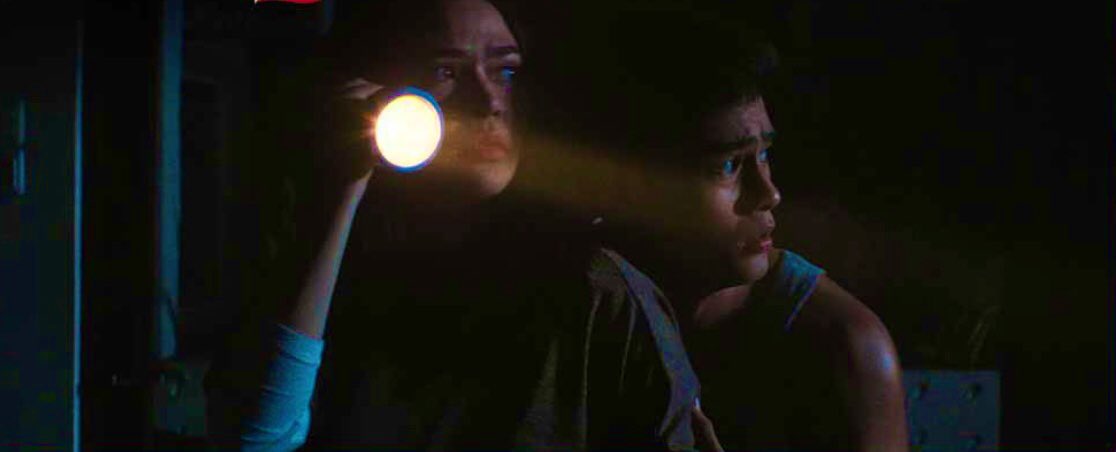 PelicoolaPh's tweet photo. The film was pretty straightforward. Director Jalz Zarate didn't waste time and got in immediately with this 'rom-com na may konting mumu'.
IT WAS SO MUCH FUN!π»π©βΊοΈ
#Spellbound #SpellboundPH
Read more:
https://t.co/b0kHdMxvti https://t.co/bw6GZpZC8Q