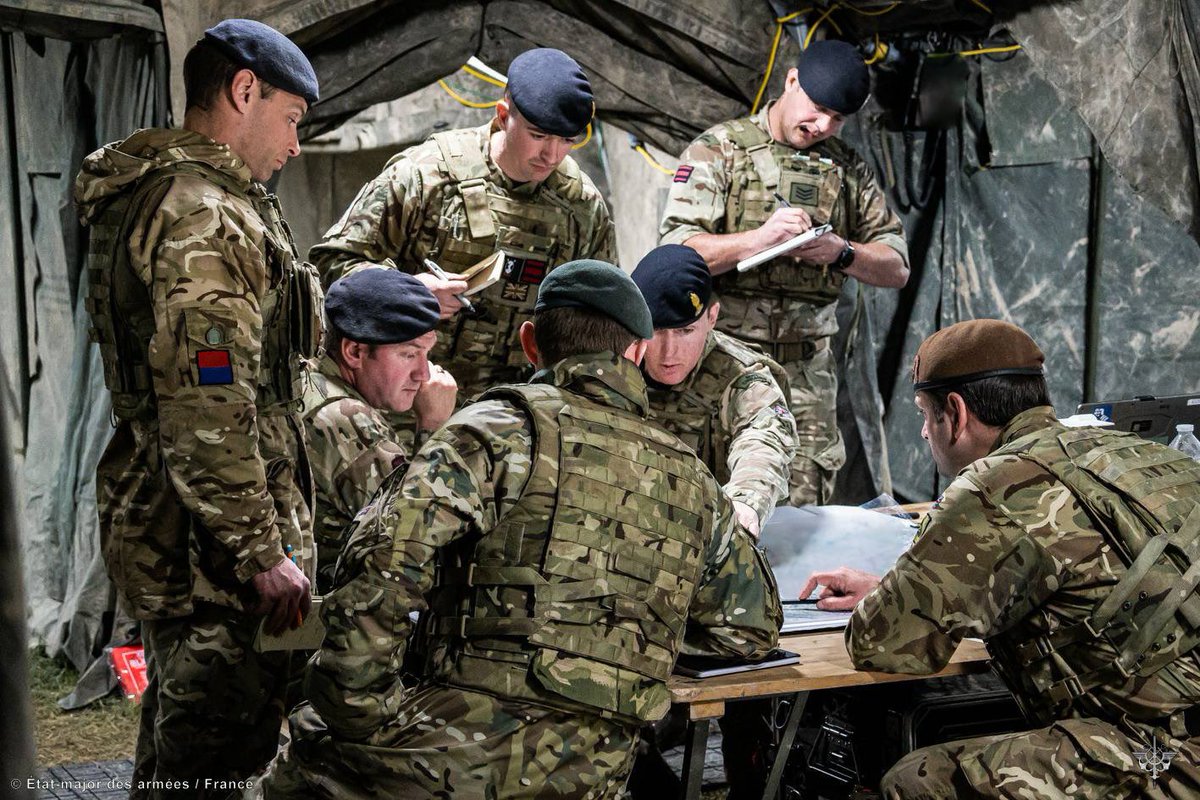 Plan the work, then work the plan 🇬🇧🤝🇫🇷 Personnel from 26 conducting planning as part of HQ @12ArmdBCT on Ex ORION 23 alongside @3eDivision. #NATO #ORION23 #StrongerTogether #BritishArmy #RoyalEngineers #Sappers #Ubique #Followthesapper