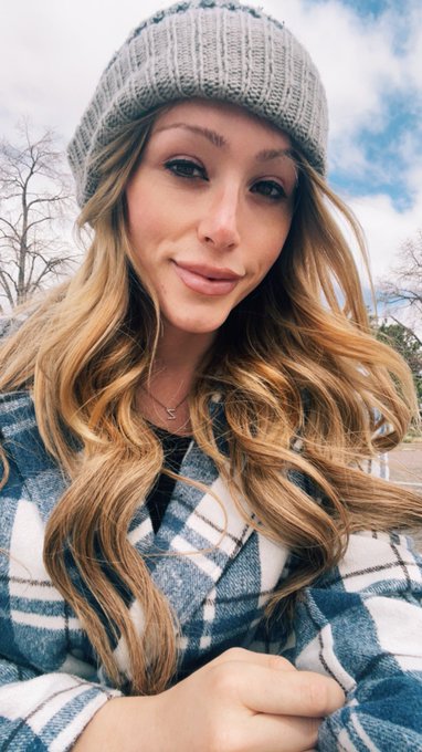 Look at Dolly or half the great people out there who enjoy changing their look and like to play with<a href="/tag/newprofilepic"class="tags"><span>#newprofilepic</span></a>