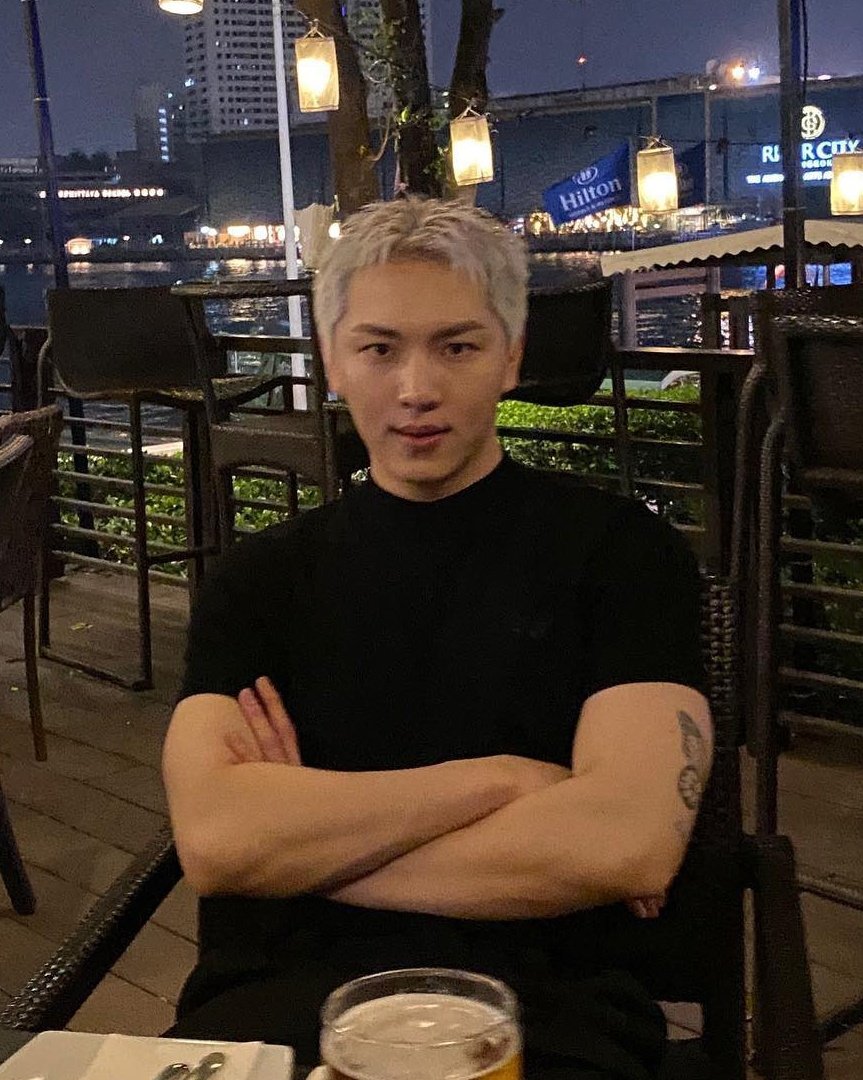 Hongseokkie saw Pentagon 🐥🌌 tweet media