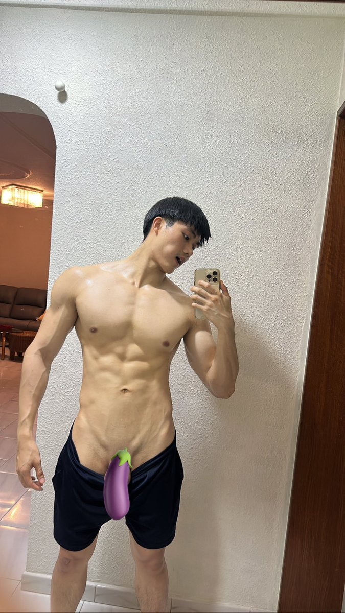 aidenngwc's tweet photo. You know where for alternative pic 😉 https://t.co/ZRmn7XfmvM