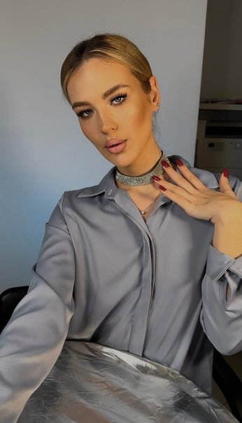 blousewatcher tweet media