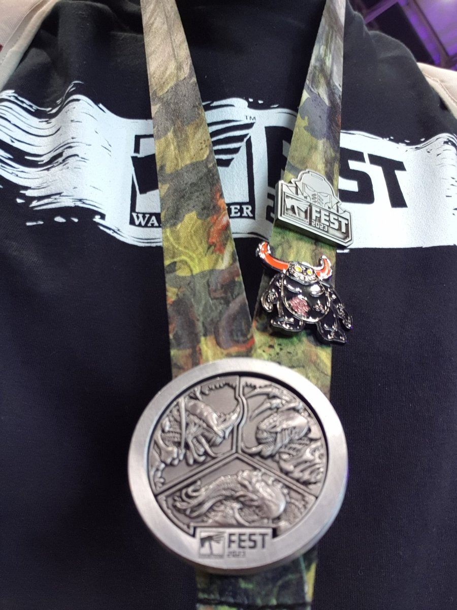 CrazySatnav's tweet photo. Well a bit of an early finish for me at #WHFest2023 but I really enjoyed the experience. First one I've ever been to. Played 10th and loved it. Met some great people and acquired lots of reinforcements, also finally collected the last needed kit to complete the Death guard!! 🥇 https://t.co/HuLuKV0x9q