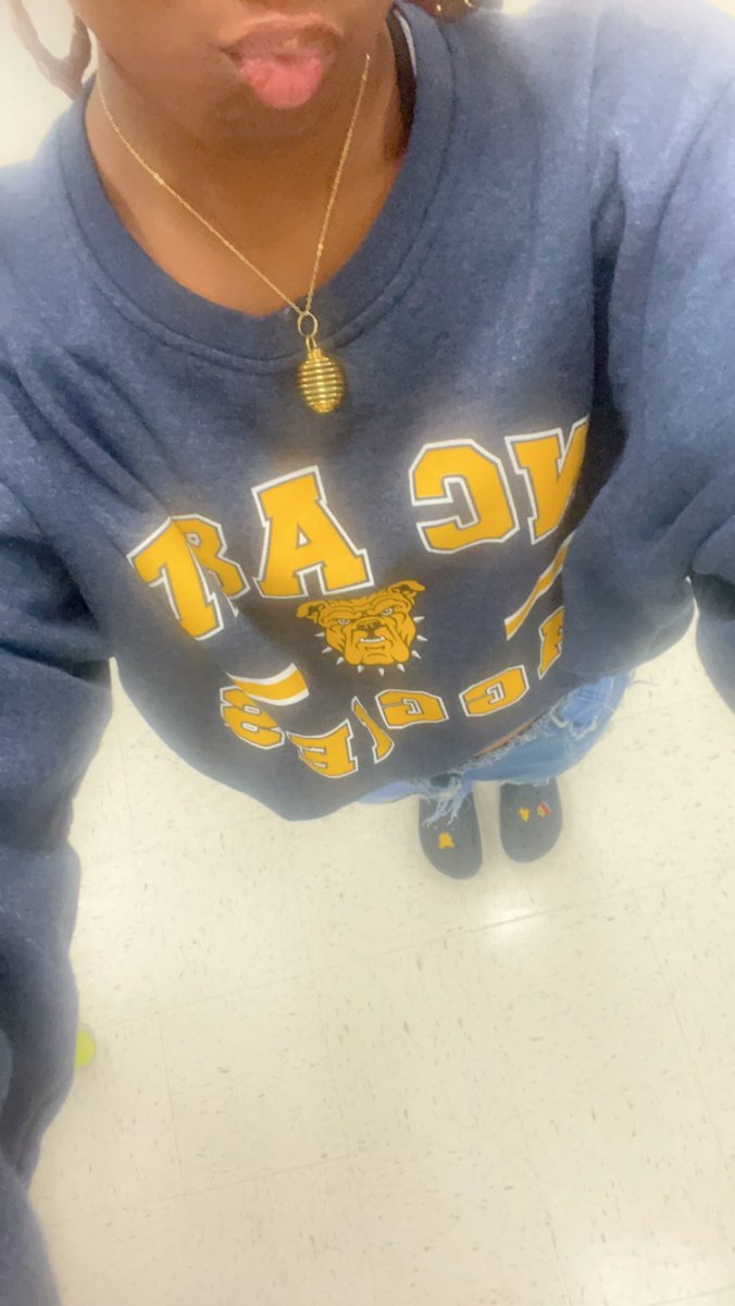 it’s decision day and baby it’s all about AGGIE PRIDEE!! 😊💙💛

#ncat27  #ncat #AggiePride