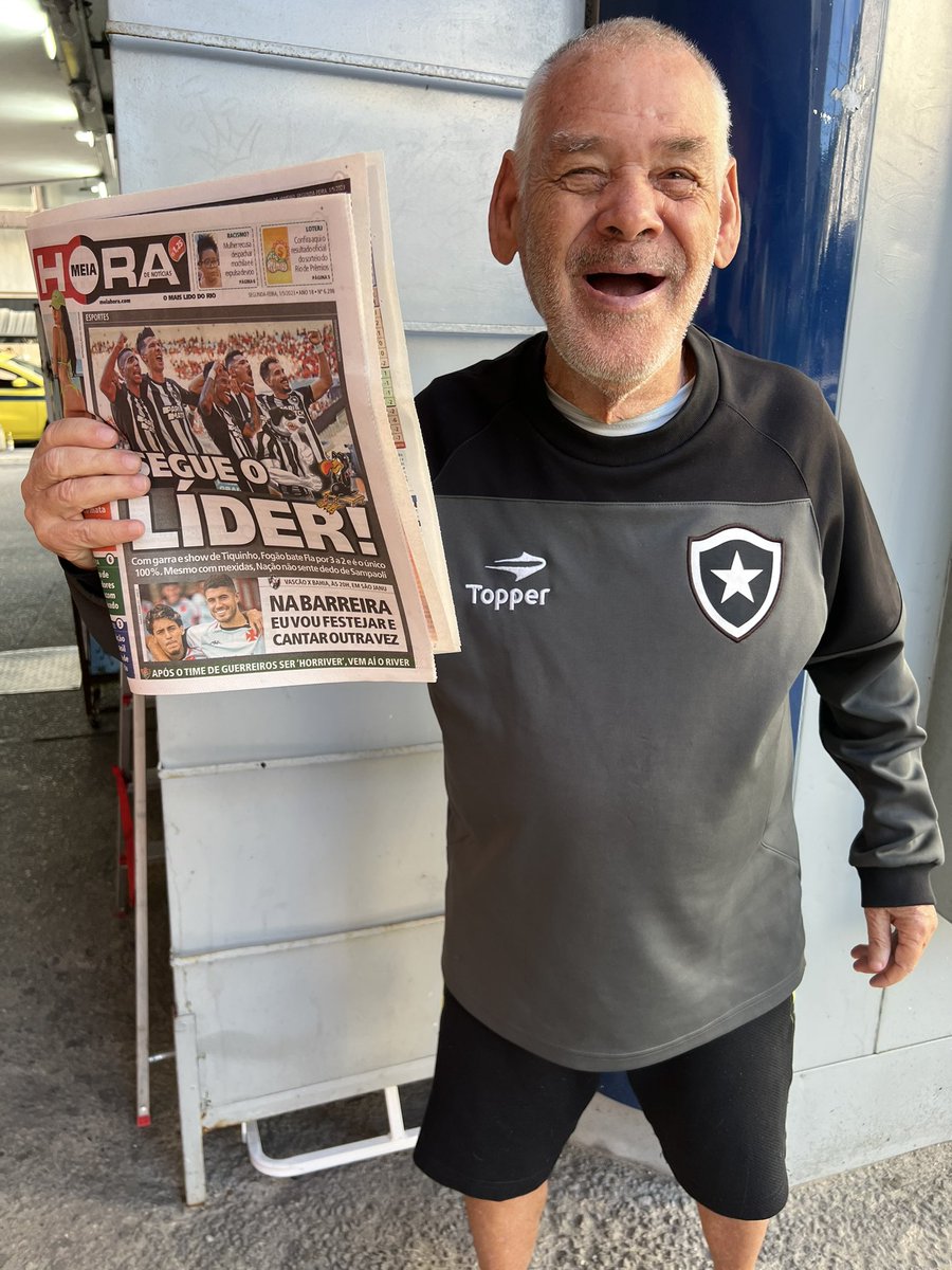SportMedTV's tweet photo. 🇧🇷 3 matches, 3 victoires pour le @Botafogo de #LuisHenrique (@OM_Officiel) qui se hisse seul en tête du Championnat brésilien avec 9 pts.
Du bonheur à l’état pur pour la torcida botafoguense ce matin à Rio, en ouvrant les journaux !
#brasileirao #riodejaneiro #FLABOT #teamom https://t.co/FaZrQArMzz