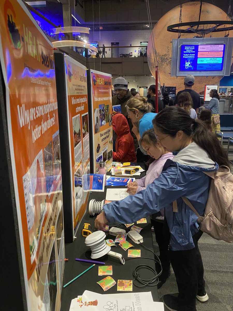 c_heatproject's tweet photo. Fun event with ⁦@PatriciaFabianS⁩ and @pilar_botana talking about heat in vulnerable communities with young scientists ⁦@museumofscience⁩ climate weekend. ⁦⁦@GreenRootsEJ⁩ ⁦@BU_Tweets⁩ ⁦@BarrFdn⁩ ⁦@CCRUN_RISA⁩ ⁦@IGS_BU⁩ ⁦@busphEH⁩ https://t.co/oboAy8eQgn