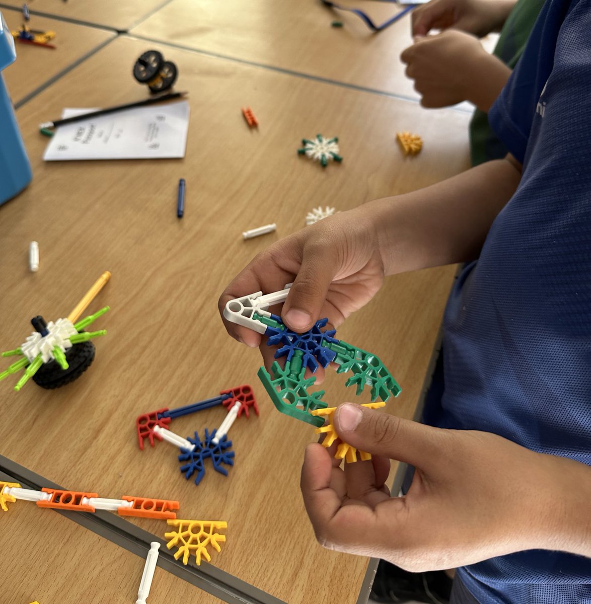 BISRActivities's tweet photo. Our #BISRYear3 #BISRYear4 students are developing their construction skills while working on their #KNEX models 👷👷‍♀️ #BISRLetReach #BISRAlHamraCampus https://t.co/1hgXdctSW0