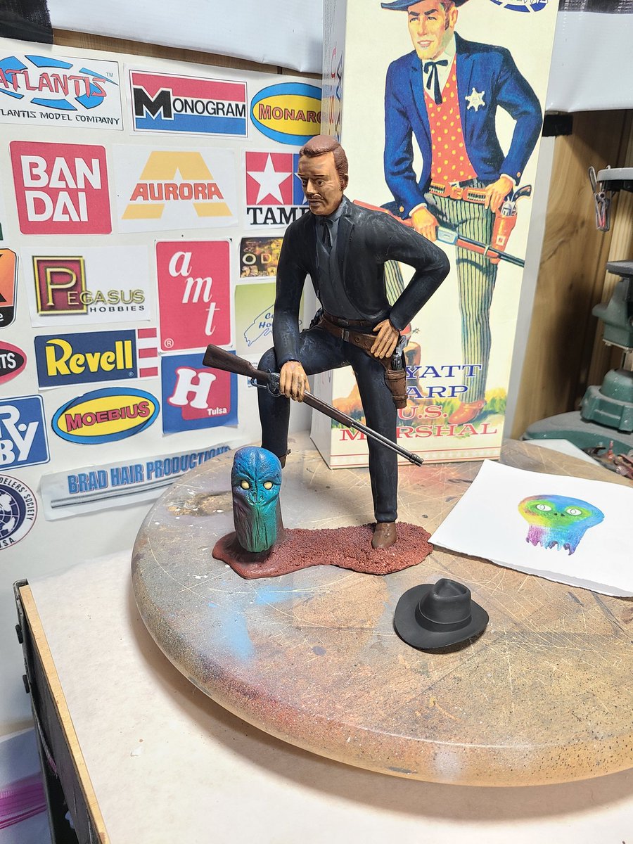 bhp99's tweet image. Finishing up my Melkotian Wyatt Earp after blocking in all the colors went in with very heavy washes and dry brushing, airbrush for the shadows and highlights. #atlantismodels