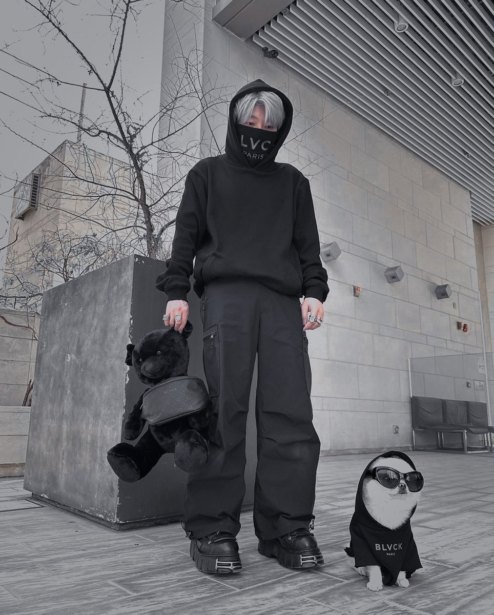 Blvck Paris tweet media