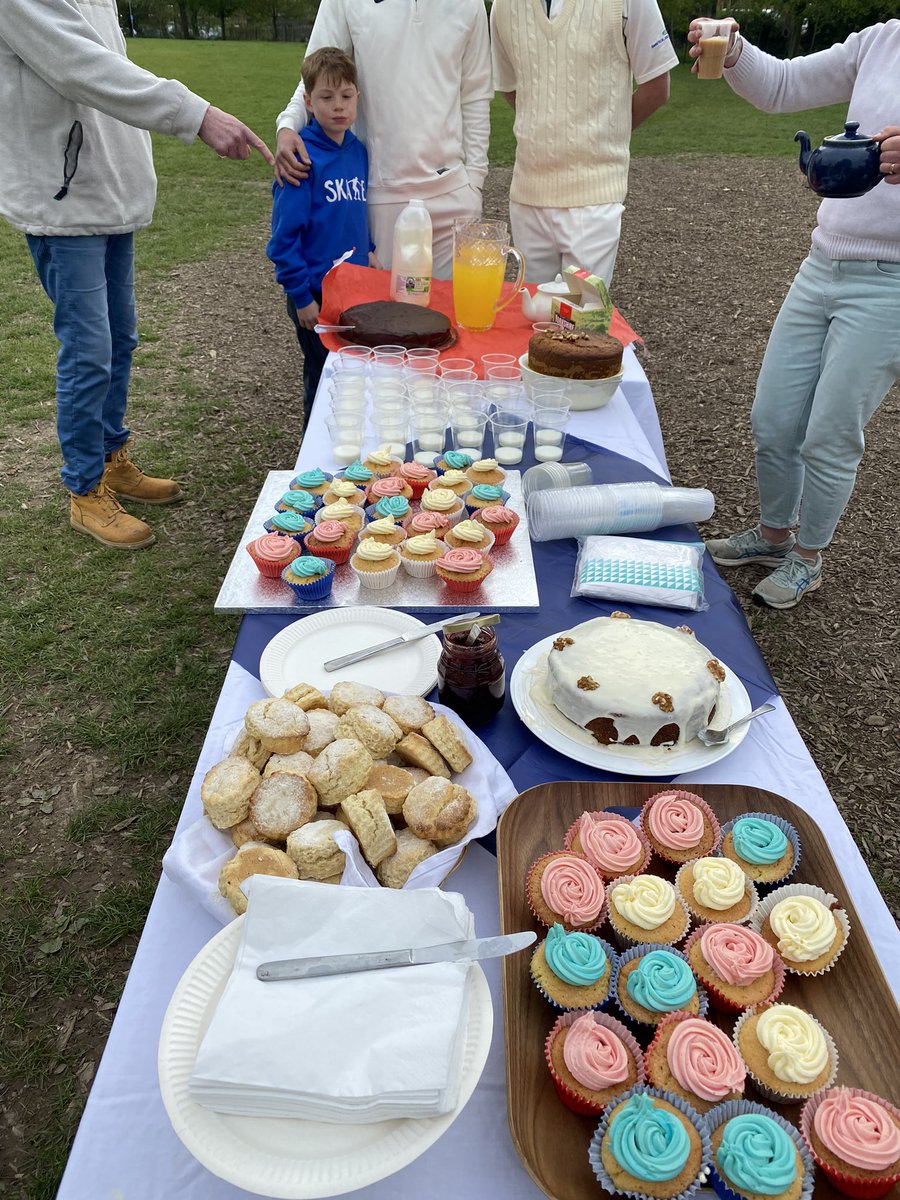 Good start to the season in the King Alfred Trophy 🏆 🍰 🏏 #cricket #cricketteas <a href="/caldwell_mikef/">Mike Caldwell</a> <a href="/PFSClassics/">Jolly</a> <a href="/ThomasLamb76/">Thomas Lamb</a> <a href="/pajholmes/">Paddy Holmes</a> <a href="/gattwit/">Gaurav Kumar</a>