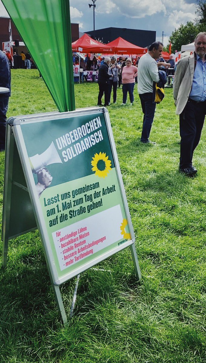 #UngebrochenSolidarisch zum 01. Mai. Und an allen Tagen im Jahr. In #Bochum wie jedes Jahr mit vielen Ständen, dieses Jahr vor dem Bergbaumuseum.