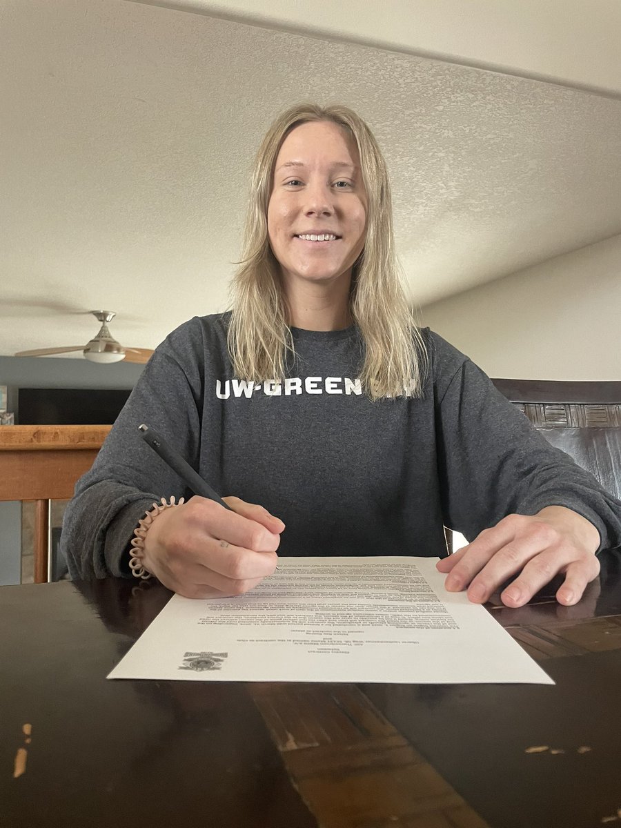 gbphoenixwbb's tweet photo. ‼️Another Phoenix in the Pros ‼️

Congratulations to @tatum_koenig who has signed to play professionally overseas with ASC Mainz of Germany! 

#RiseWithUs https://t.co/5ARtp5xA5q