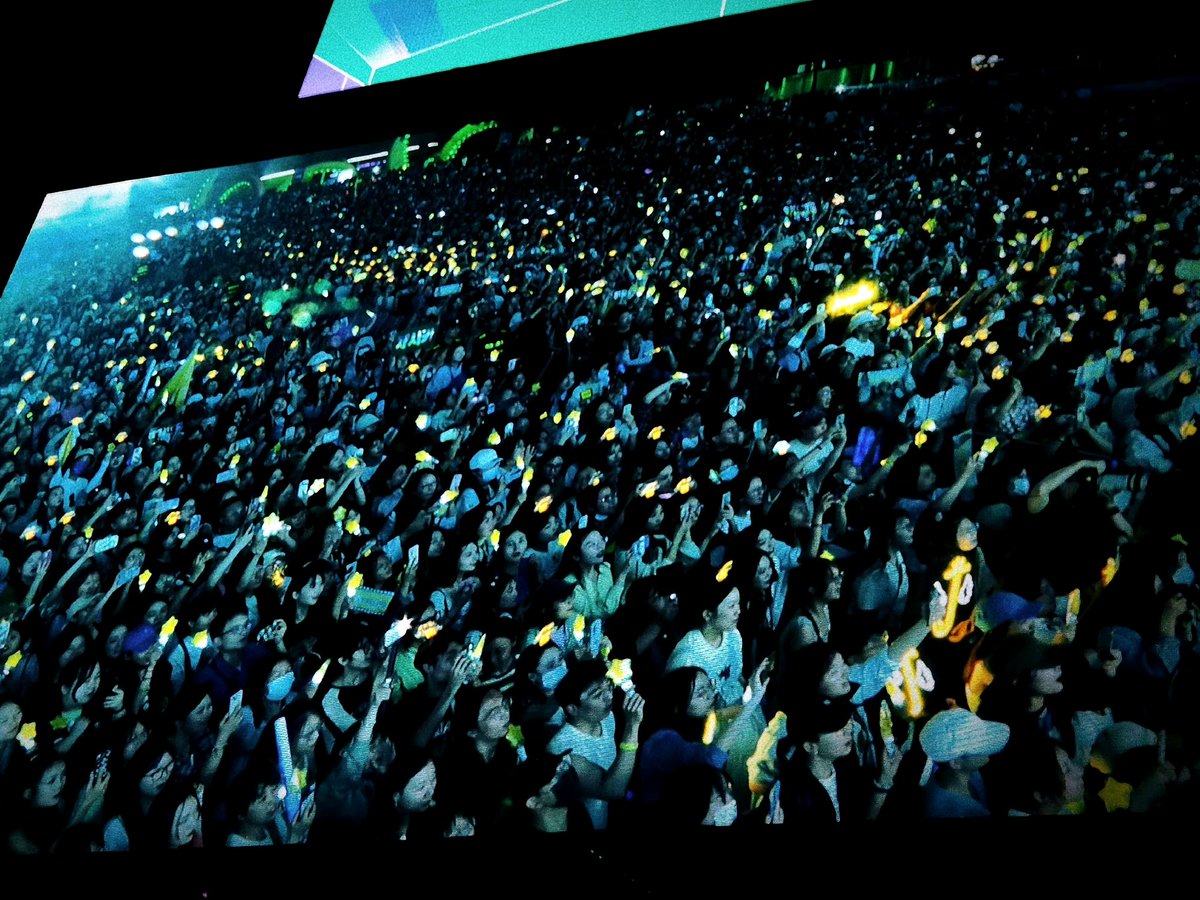 mxindemi1's tweet photo. 230501 Jessica Jung @ Chengdu Peak Music Festival
Fortunately, no matter how much wind and rain you have experienced, China's golden  star  will always stand with you, and for so many years, it has never changed https://t.co/9uBtYQ2GLS